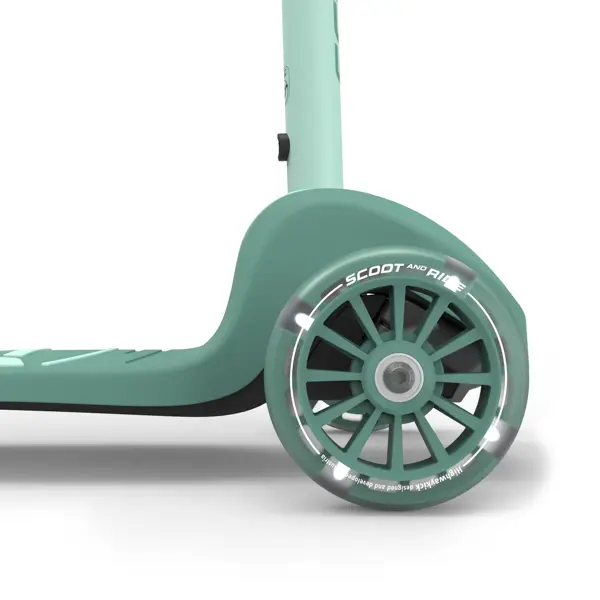 HWK3S-FOREST-CLOSEUP-WHEELS-002-103.22.webp